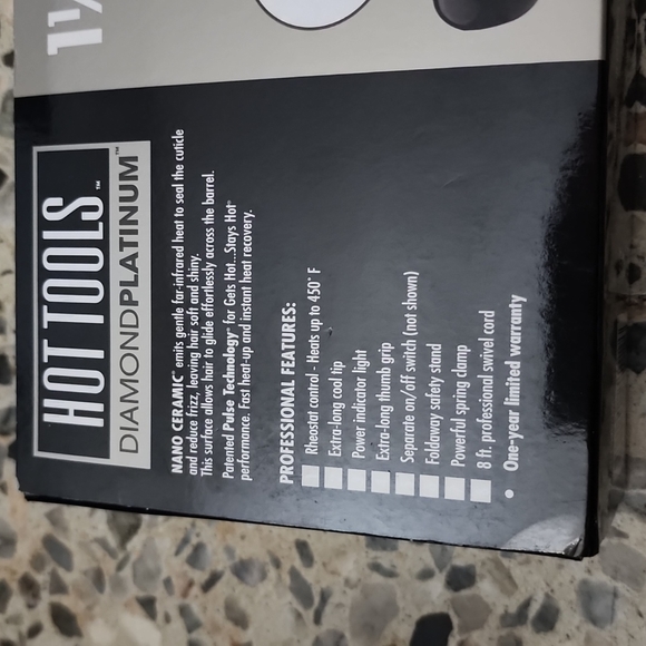 Hot Tools DiamondPlatinum 1 1/4 Curling Iron - Picture 9 of 10